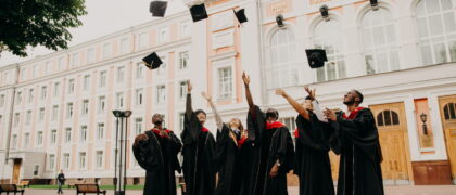 Bouw uw verbonden campus met Salesforce voor Hoger Onderwijs