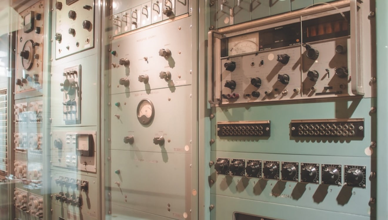 Legacy IT systems connected with iPaaS - iPaaS Systems